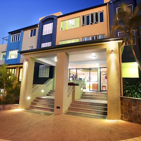 Caloundra Central Apartment Hotel Official Экстерьер фото