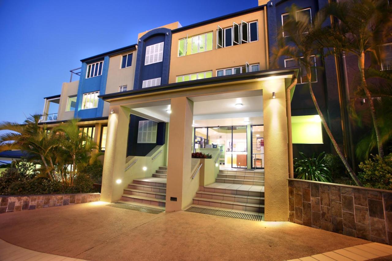 Caloundra Central Apartment Hotel Official Экстерьер фото