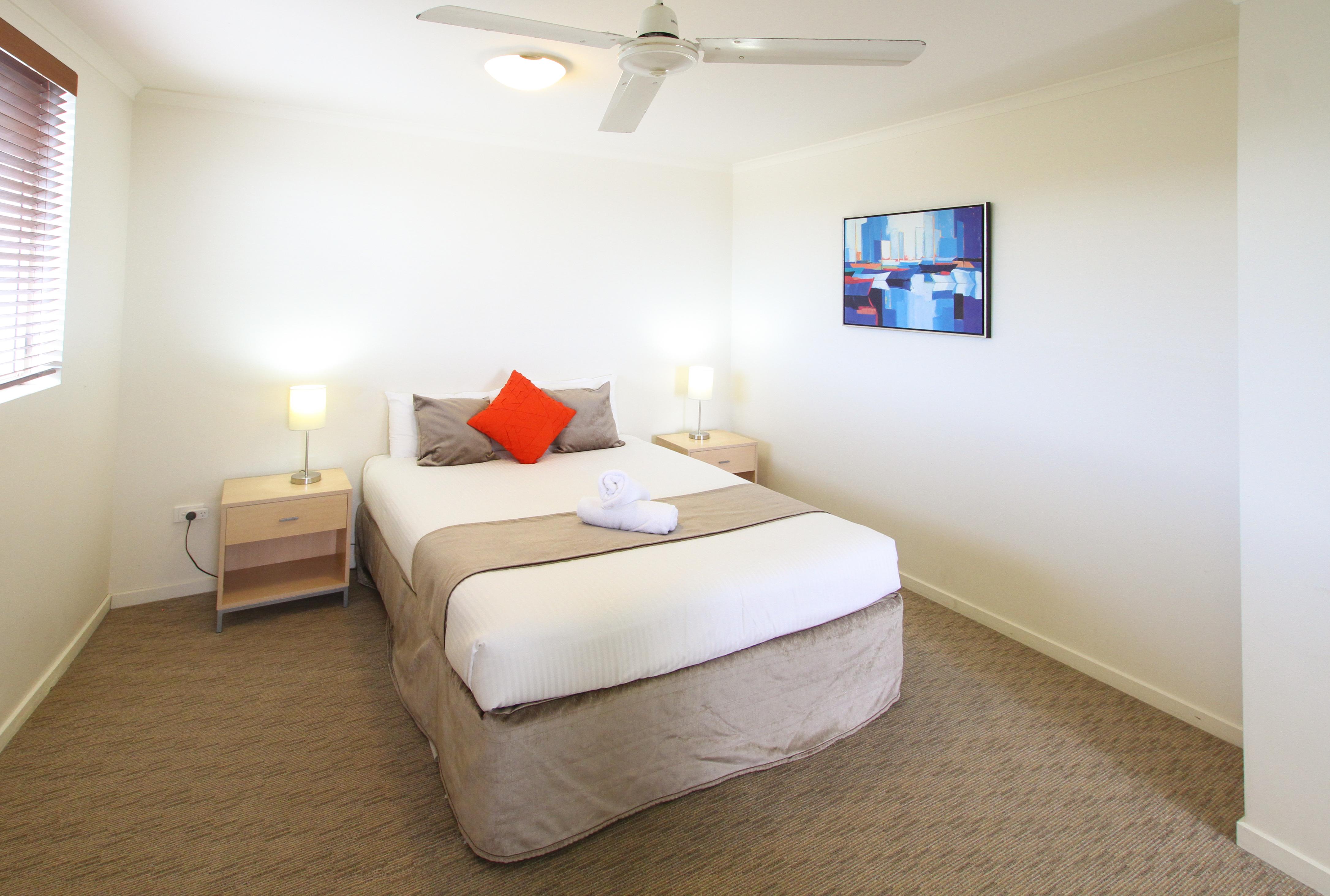 Caloundra Central Apartment Hotel Official Экстерьер фото