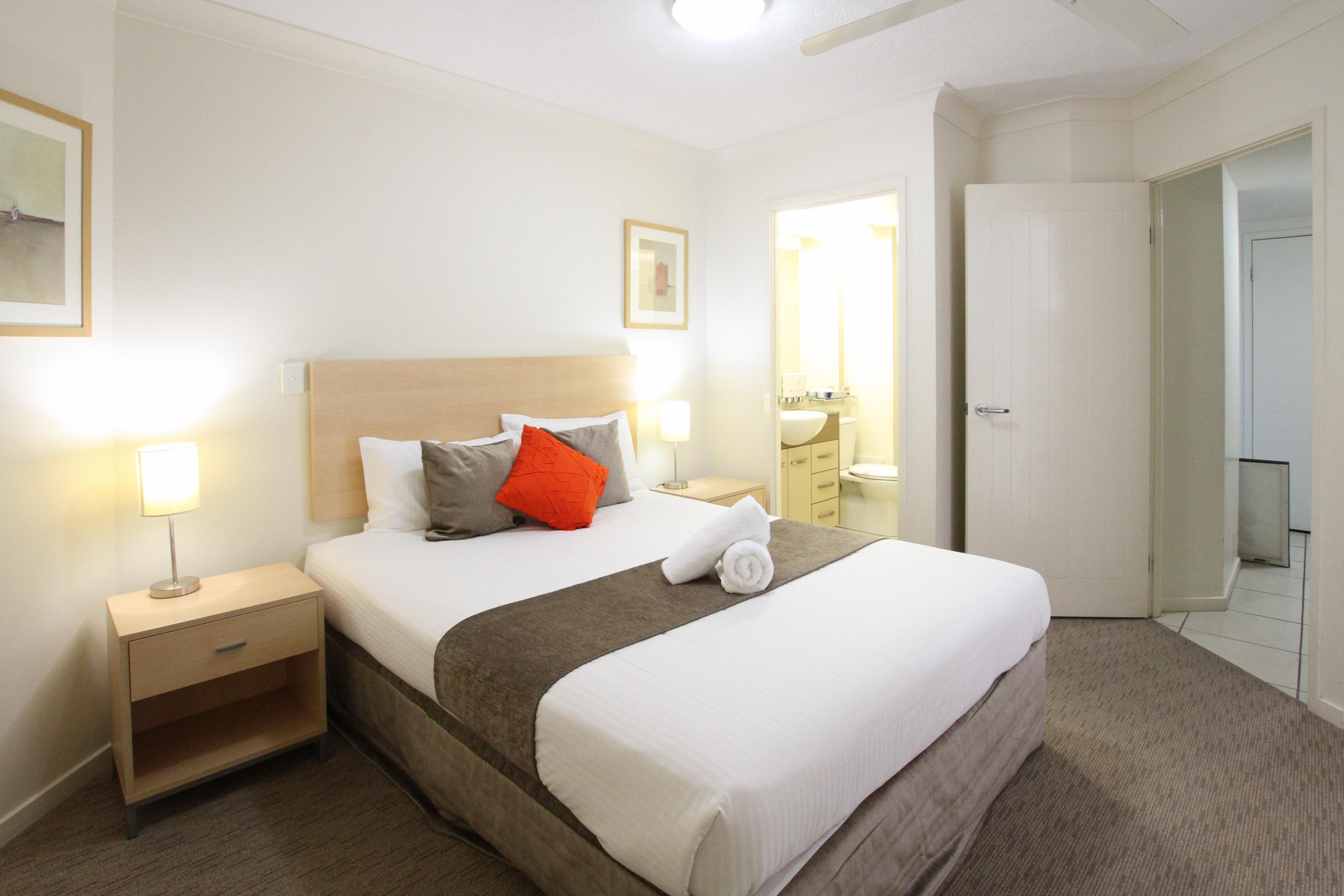 Caloundra Central Apartment Hotel Official Экстерьер фото
