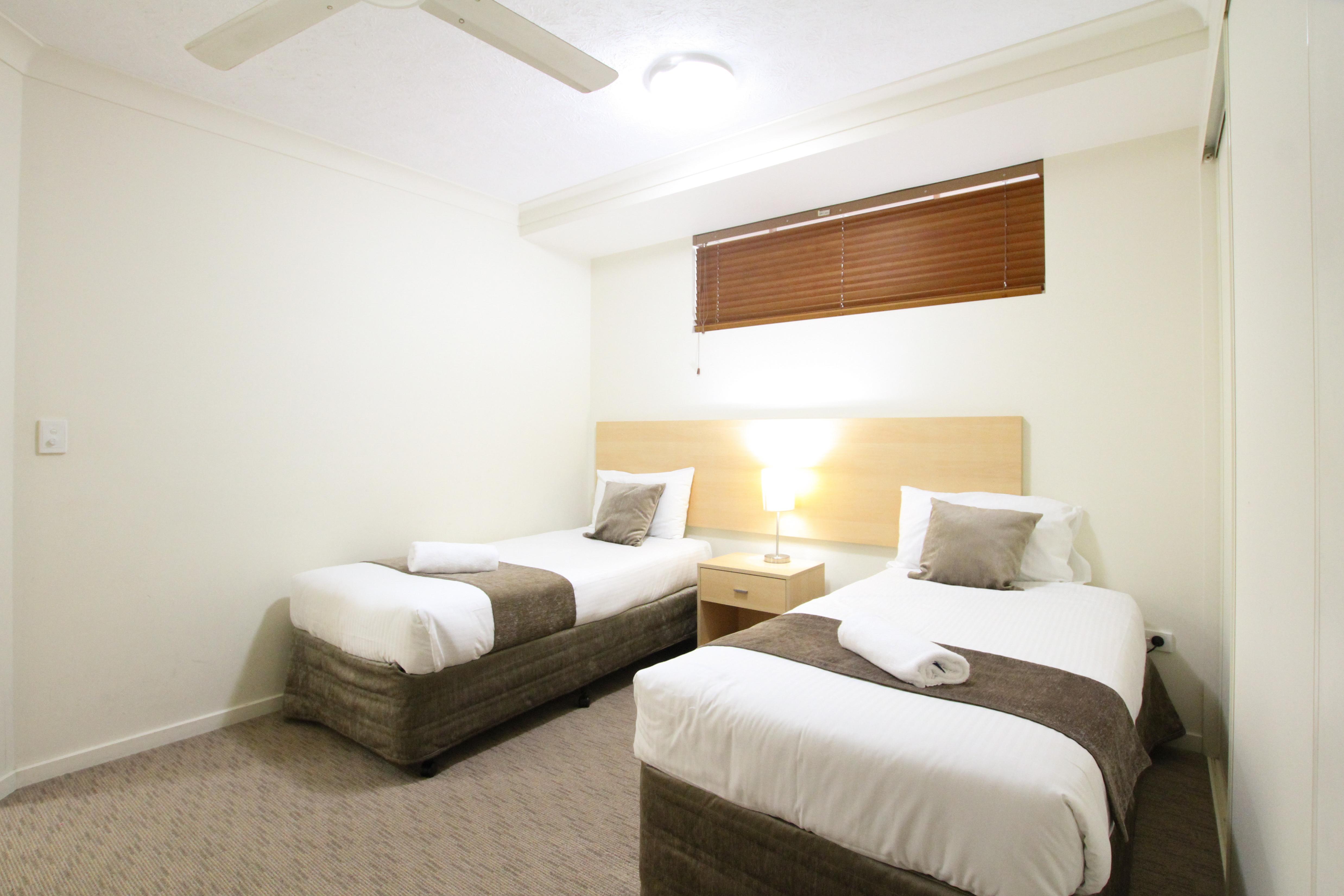 Caloundra Central Apartment Hotel Official Экстерьер фото