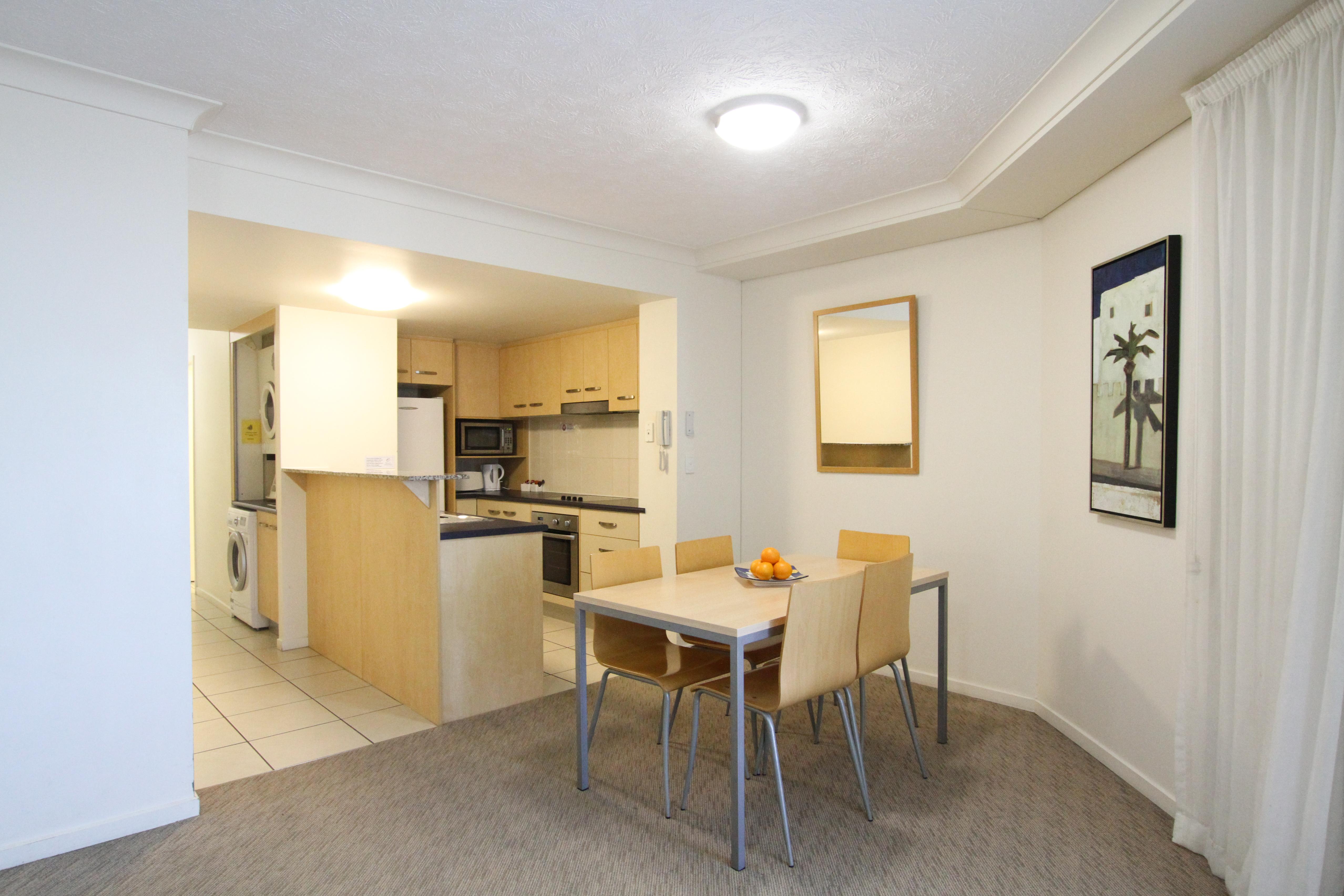 Caloundra Central Apartment Hotel Official Экстерьер фото