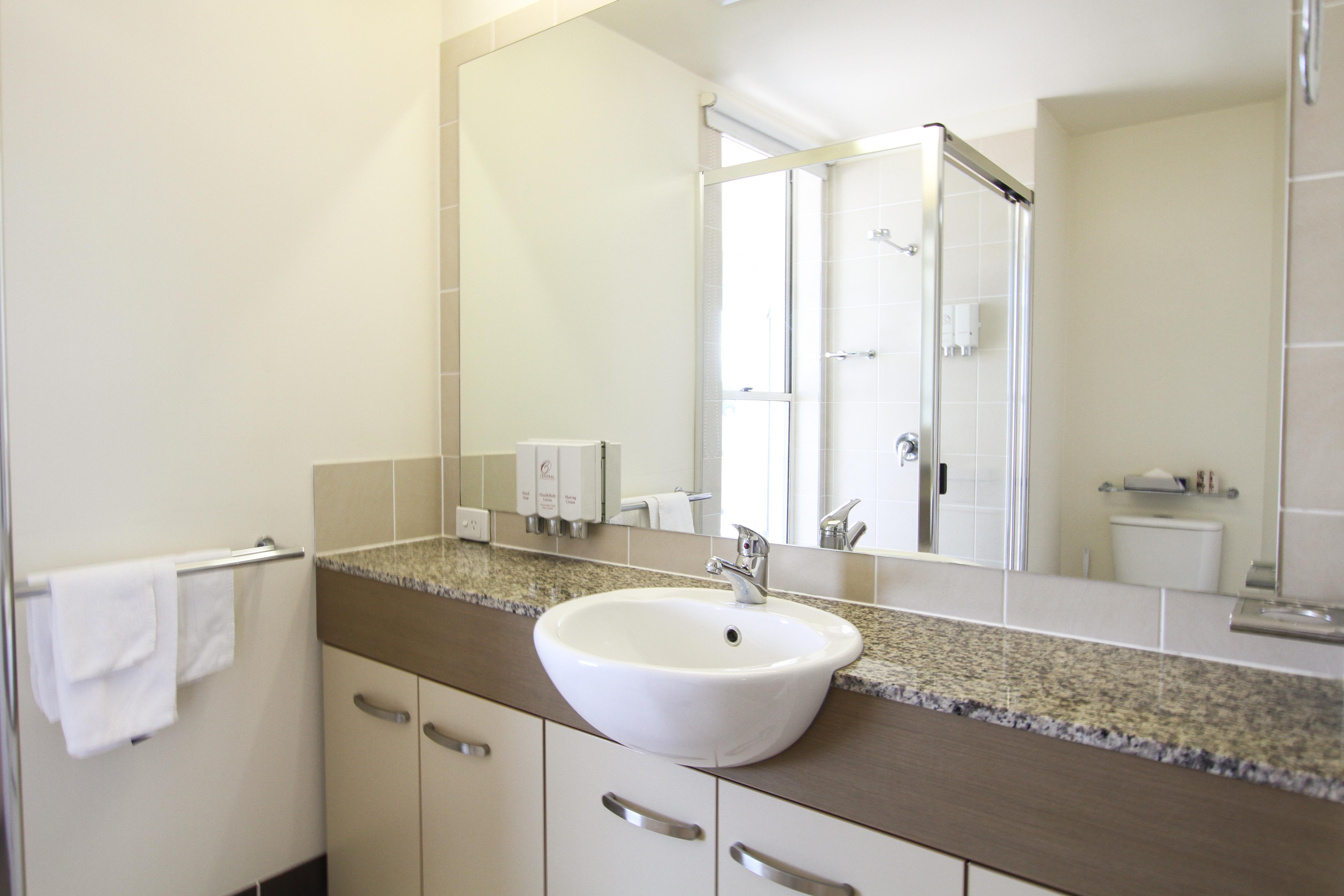 Caloundra Central Apartment Hotel Official Экстерьер фото