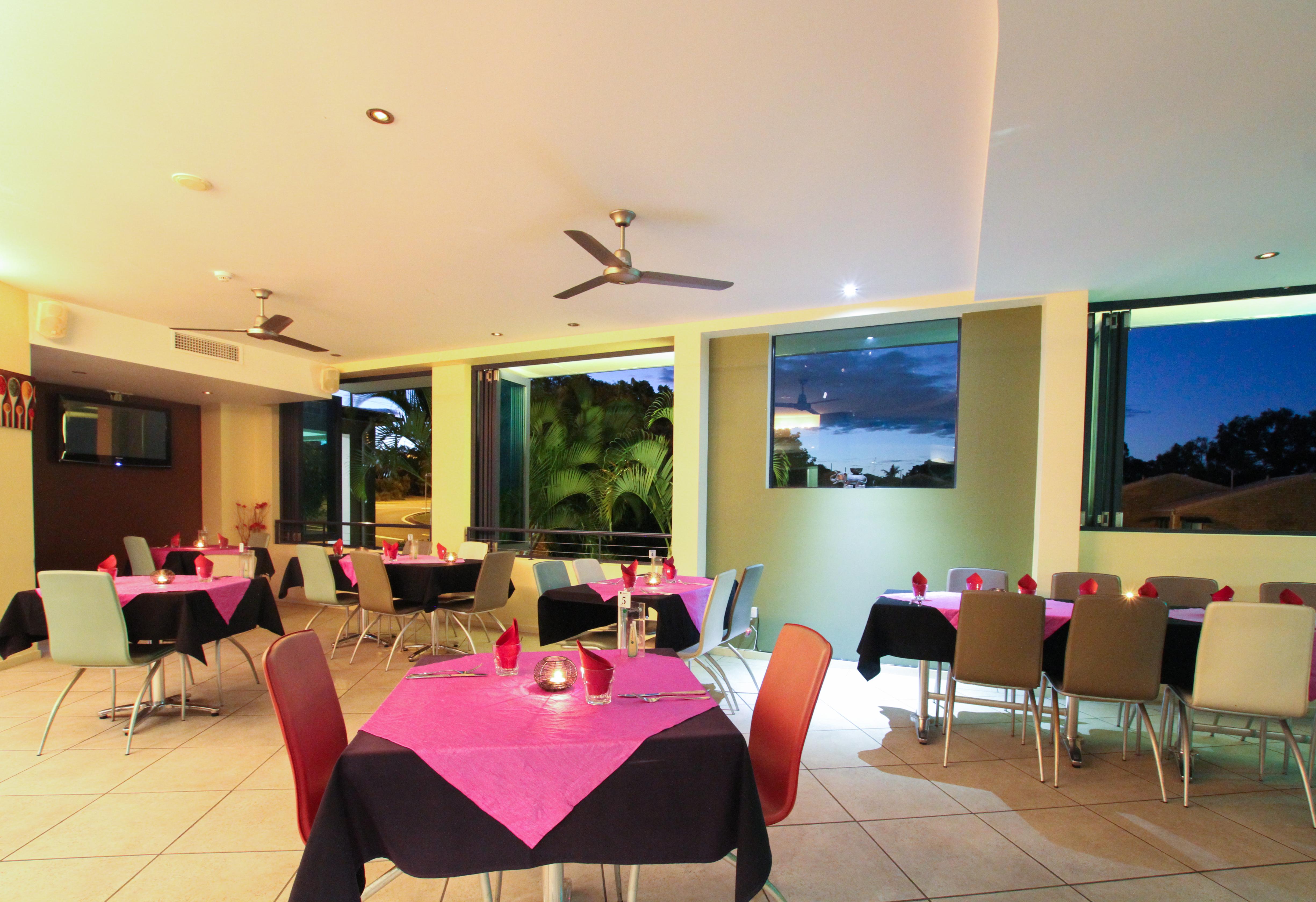 Caloundra Central Apartment Hotel Official Экстерьер фото