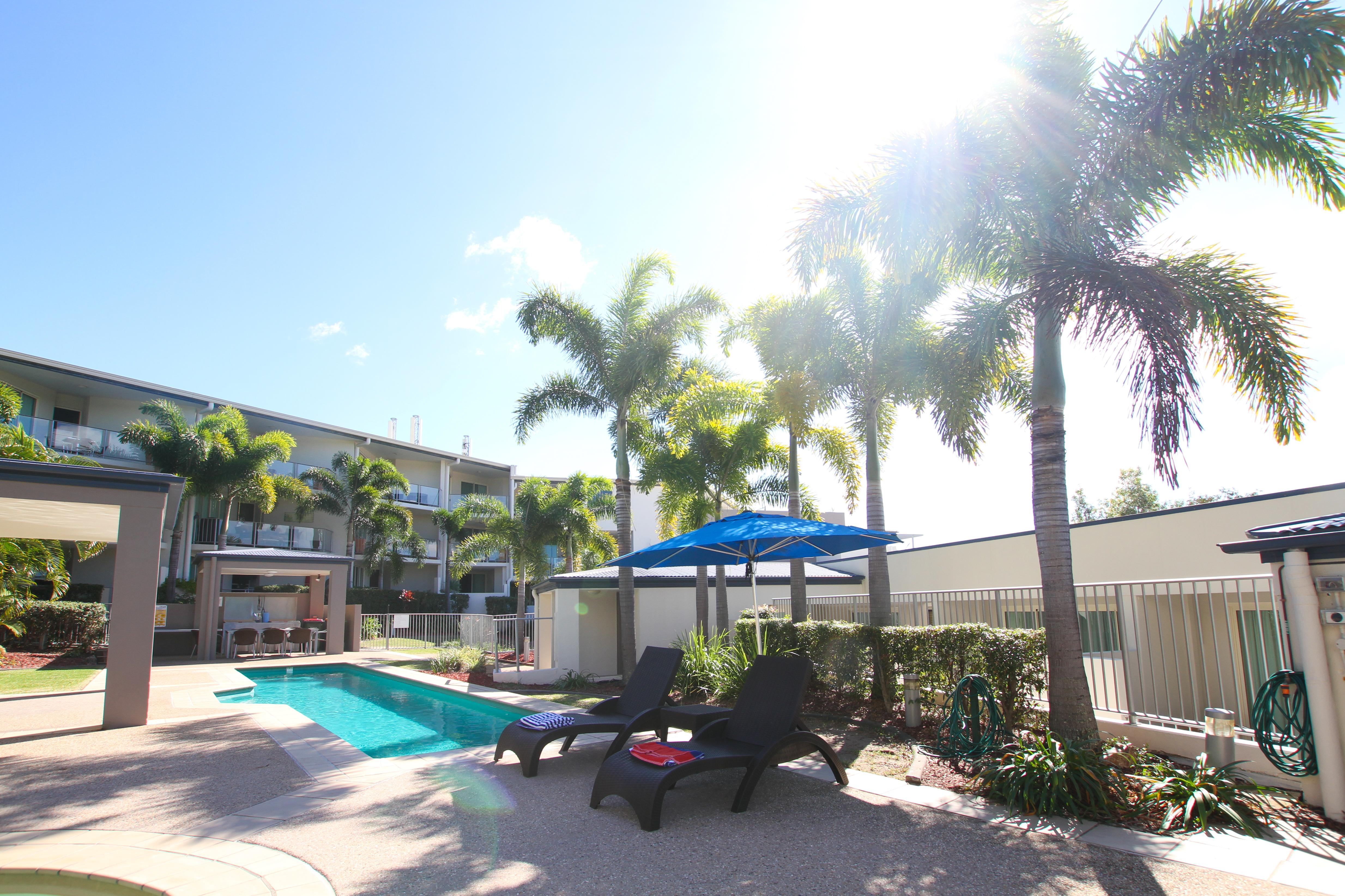 Caloundra Central Apartment Hotel Official Экстерьер фото