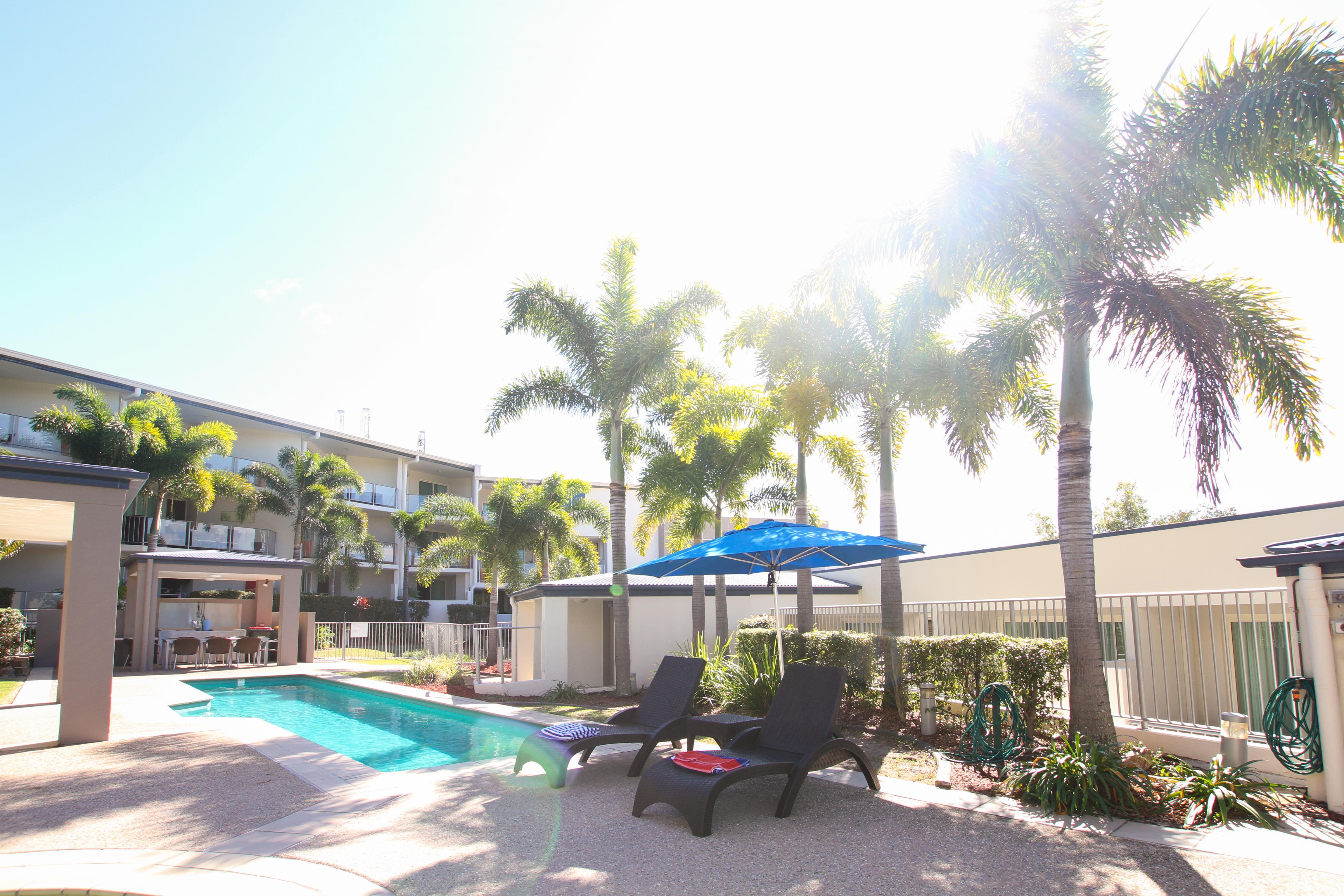 Caloundra Central Apartment Hotel Official Экстерьер фото