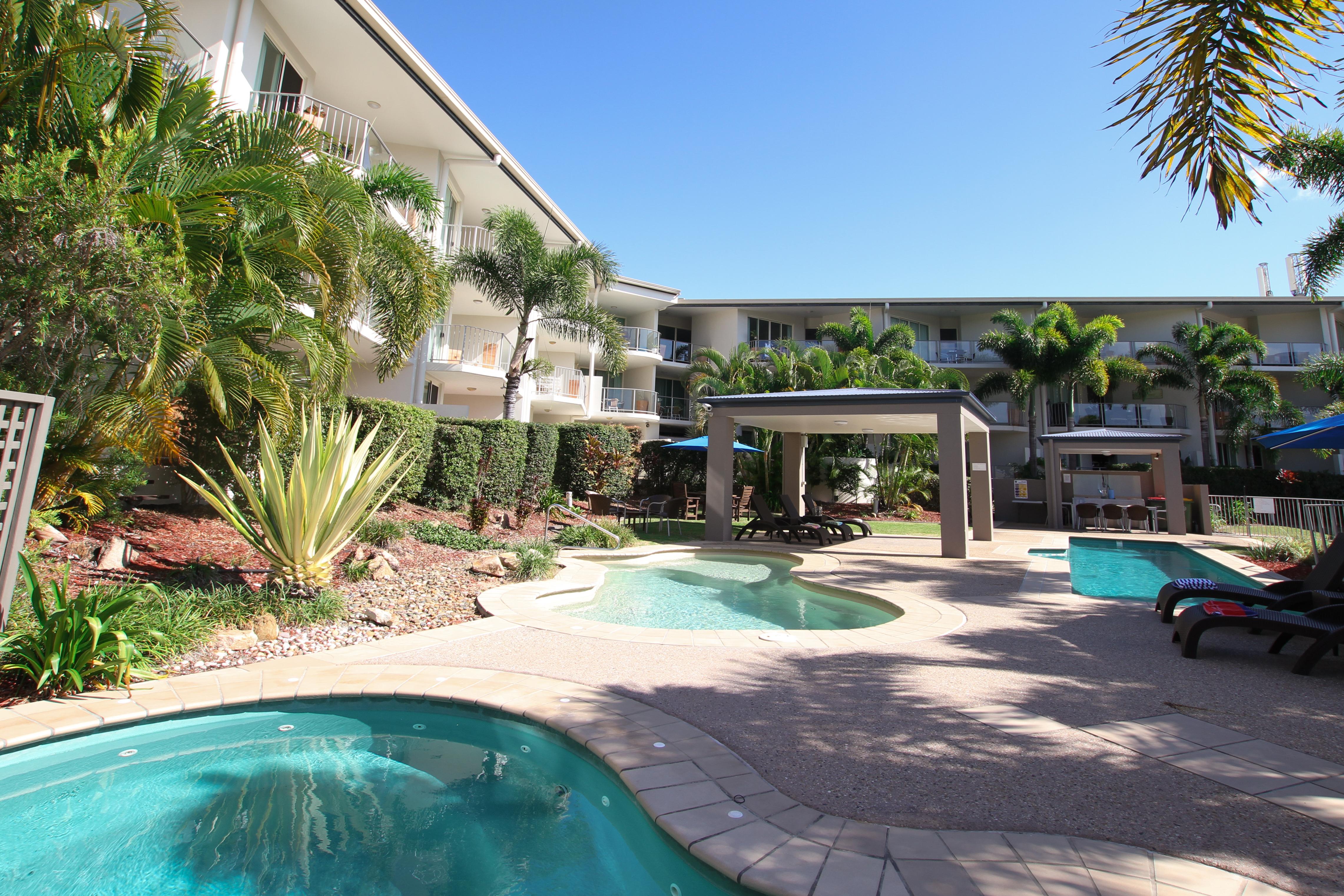 Caloundra Central Apartment Hotel Official Экстерьер фото