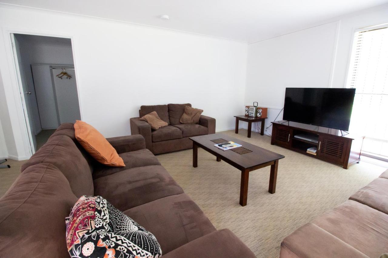 Caloundra Central Apartment Hotel Official Экстерьер фото