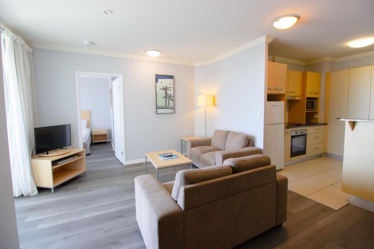 Caloundra Central Apartment Hotel Official Экстерьер фото